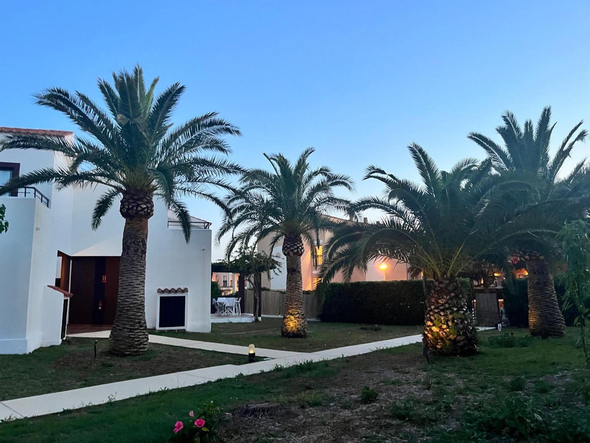 Nuramar Aparthotel Cala'N Bosch  Exterior photo