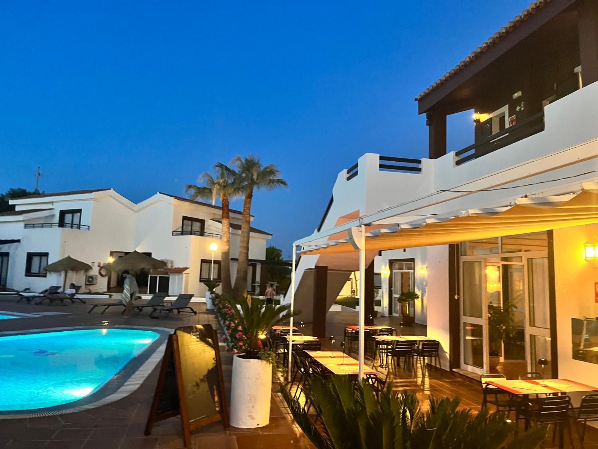 Nuramar Aparthotel Cala'N Bosch  Exterior photo