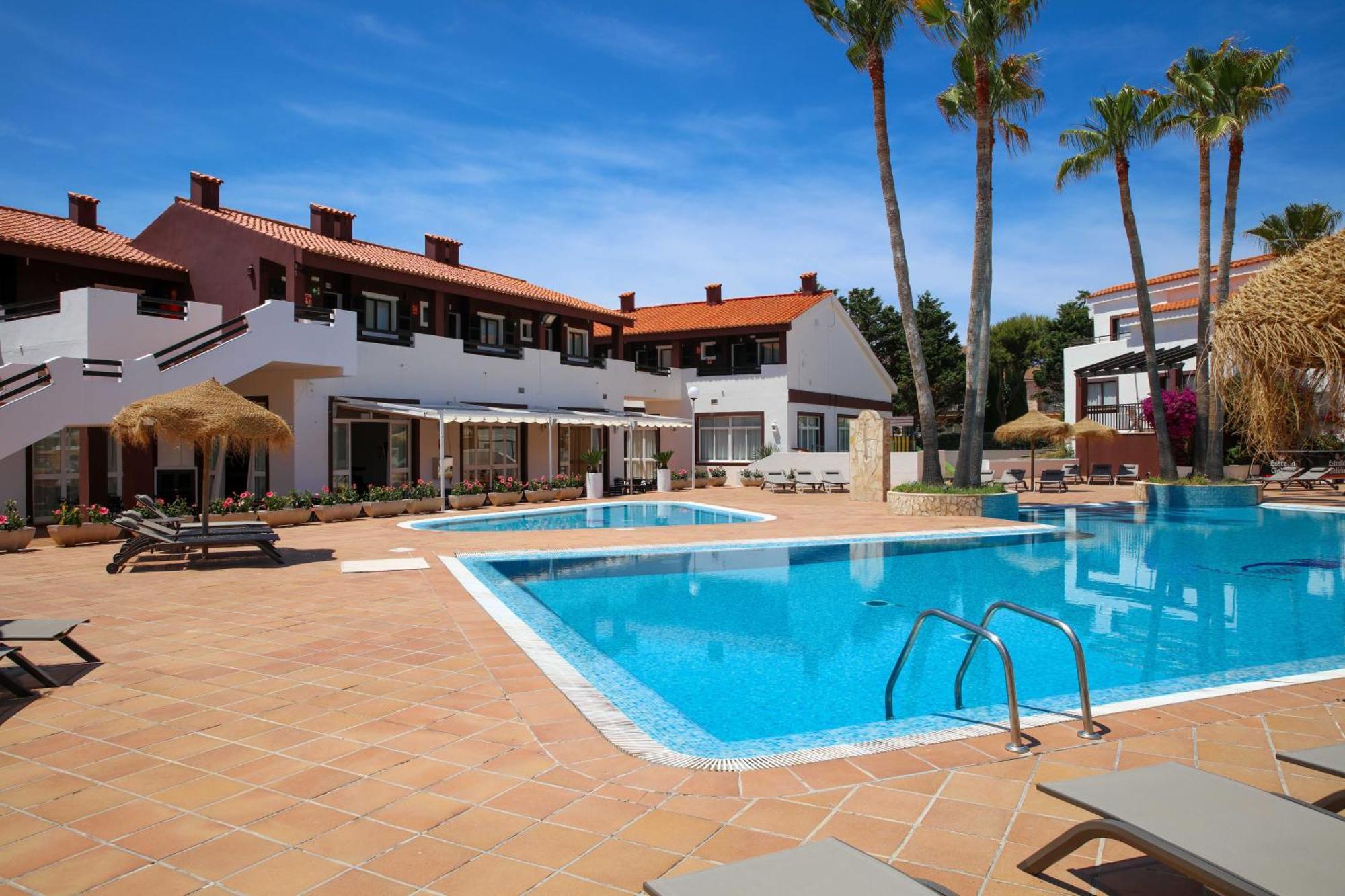 Nuramar Aparthotel Cala'N Bosch  Exterior photo